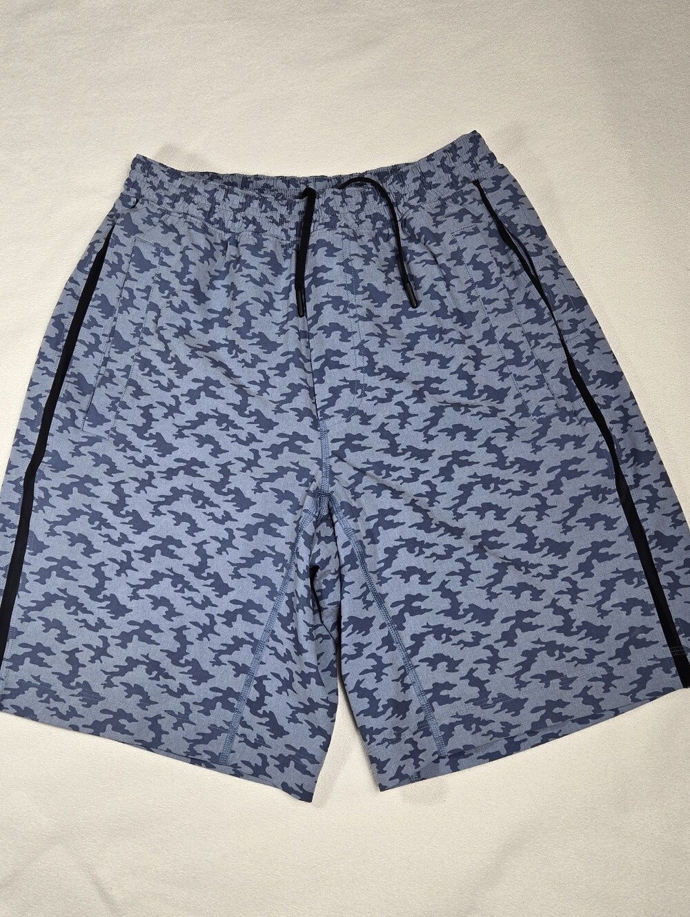 Lululemon Men's Athletic Shorts - Blue Camouflage Print, Size M